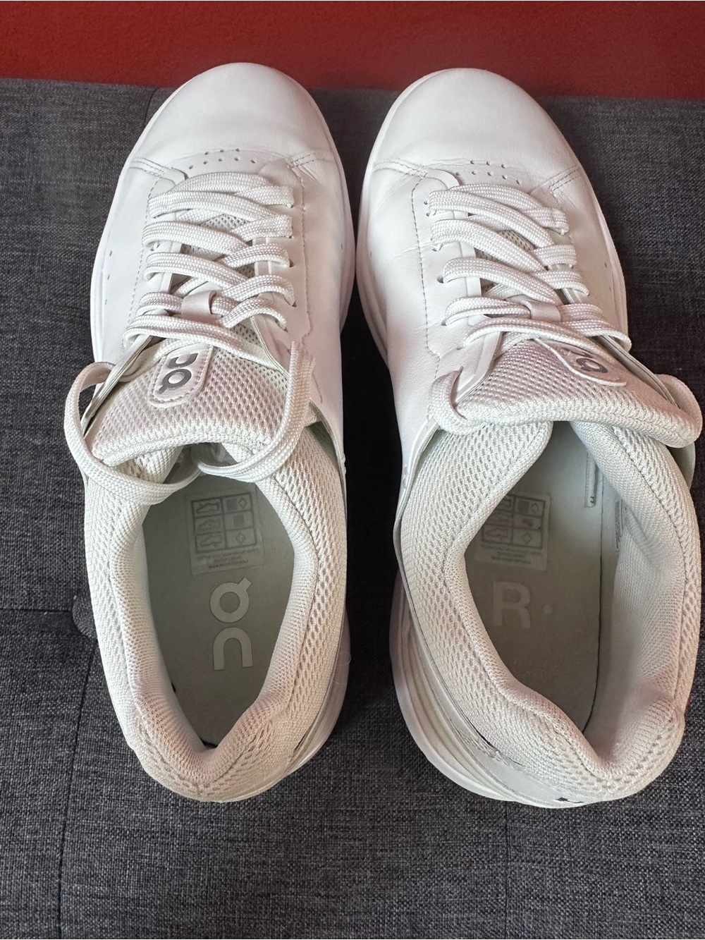 On Cloud The Roger Advantage All White Leather Sneaker Size Women’s US 9.5 - Picture 12 of 15